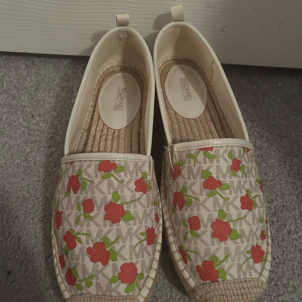 Michael Kors Beige and Red Floral Slip-Ons
